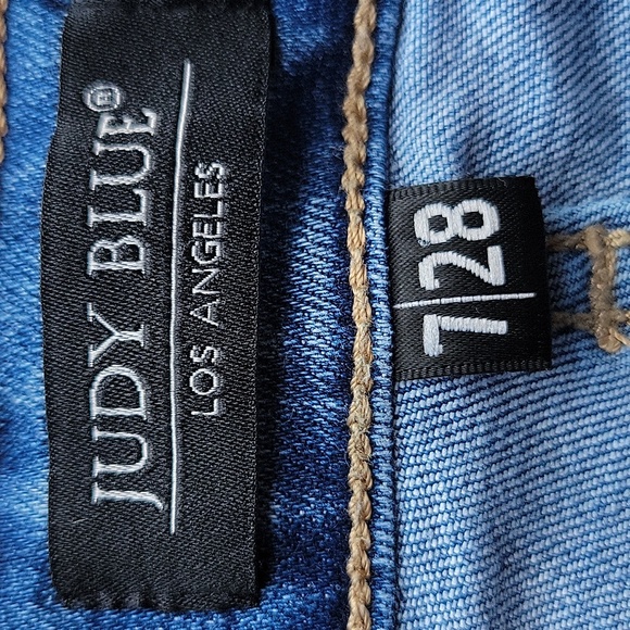 Judy Blue Boyfriend Fit Jeans Light Medium Wash Size 28 - Picture 12 of 15